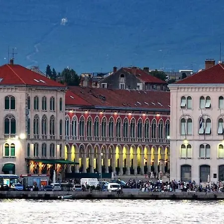 Mama's And Papa's Luxury 4* سبليت